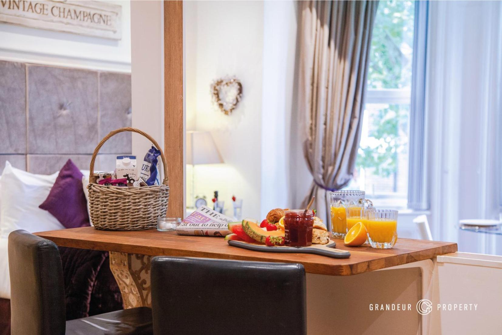 Treetop Suite By Grandeur Property Борнмут Экстерьер фото